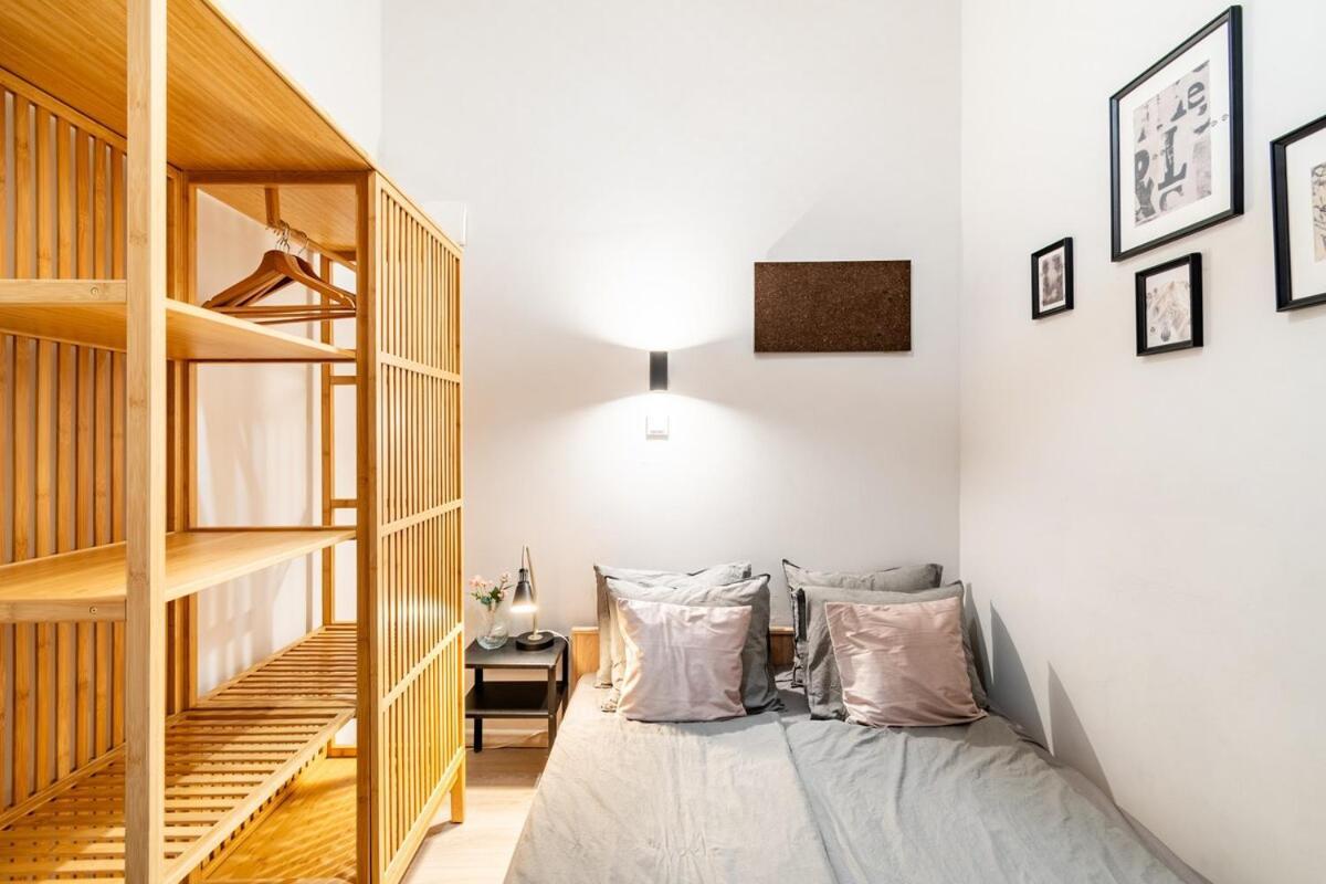 A Cozy For Wanderers Apartment *